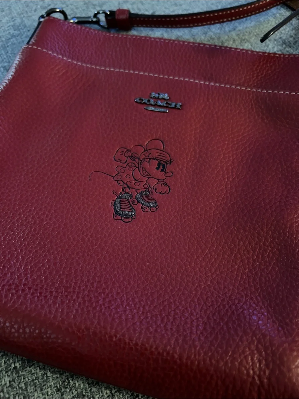 Coach x Disney Minnie Mouse Red Pebbled Leather Crossbody EUC
